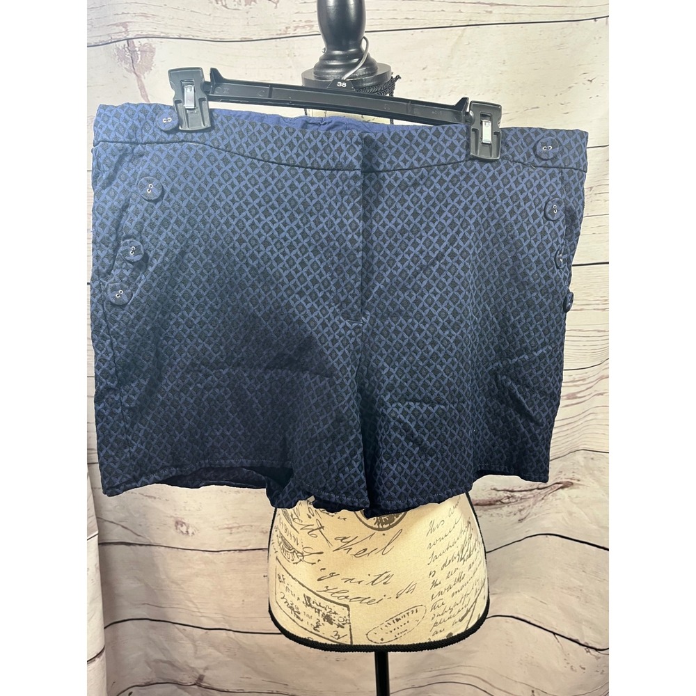 MAURICES Women's Size 18 Blue Black Geometric Pattern Dressy‎ Shorts